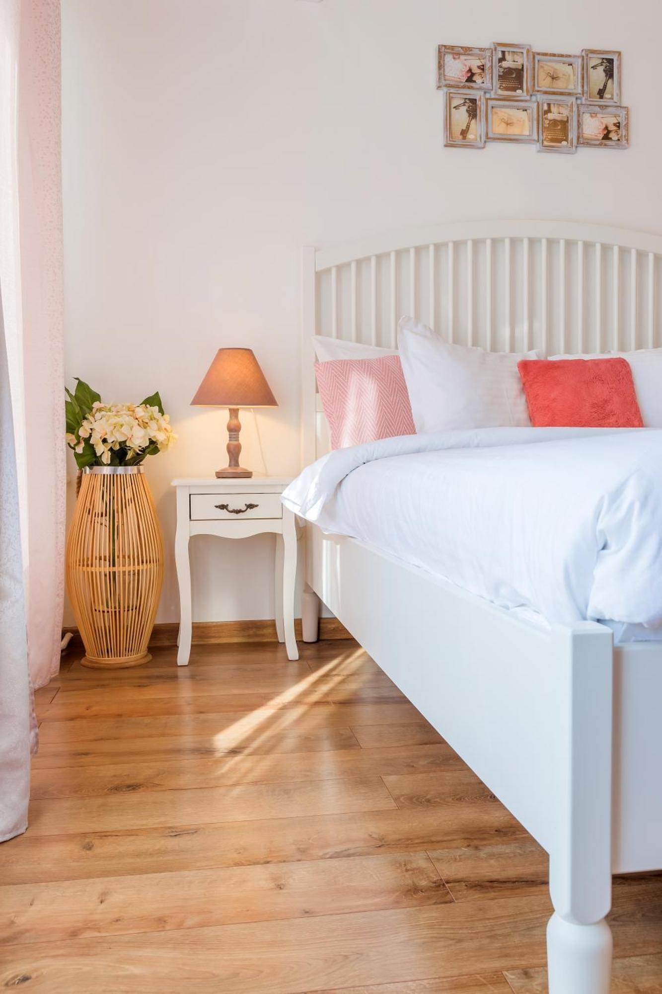Studio T By Mrg Apartments Букурещ Екстериор снимка